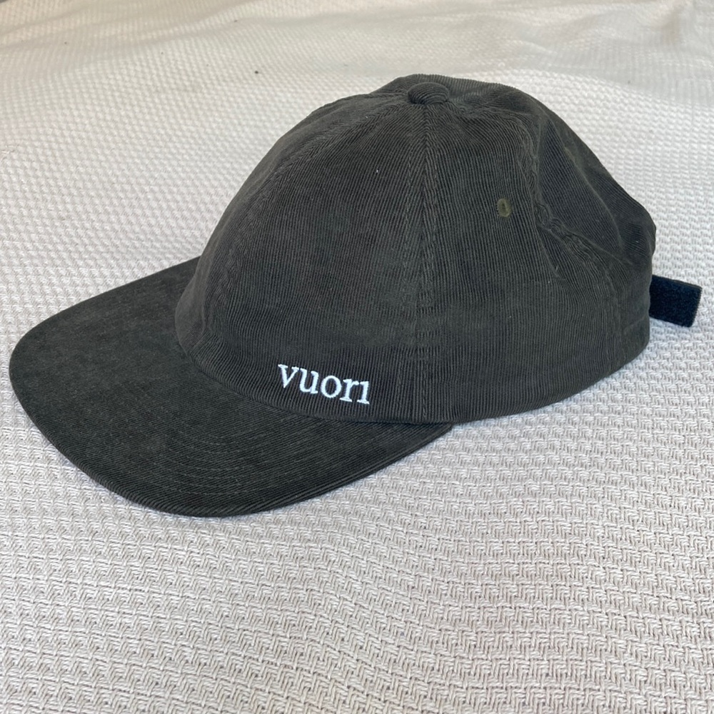 Vuori green corduroy hat